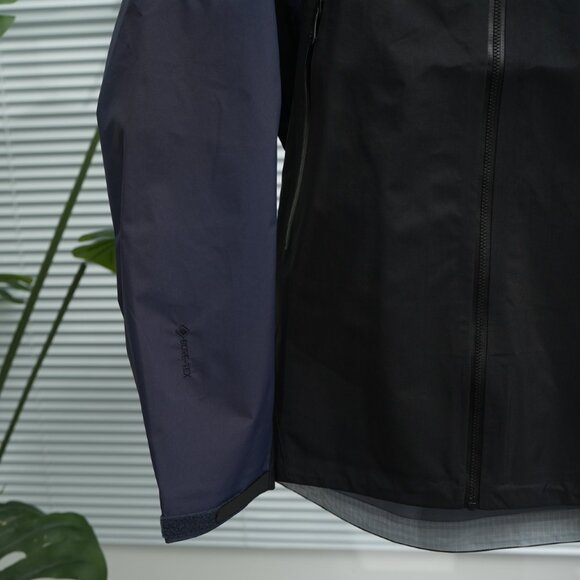 Arc'teryx Beta AR Jacket Unisex - Picture 6 of 9